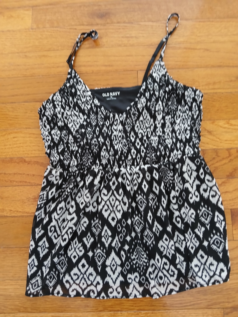 Old Navy Black and White Printed Smocked Cami